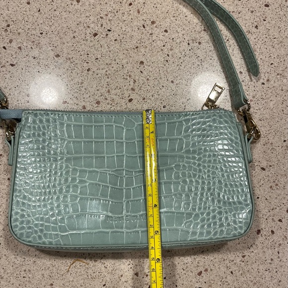 MELIE BIANCO • Mint Green• Vegan Leather Crossbody bag• Perfect spring bag - Picture 7 of 9